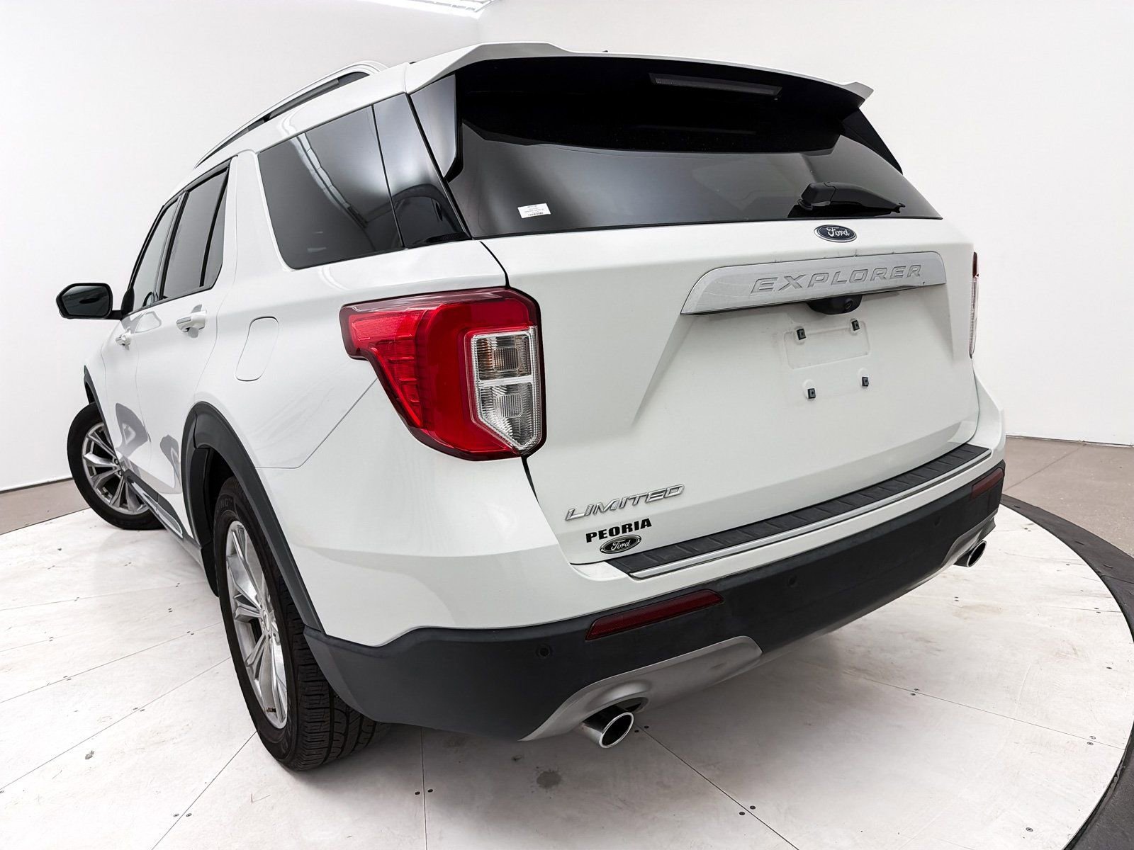 Used 2022 Ford Explorer Limited image 10