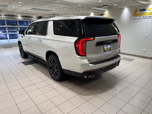 Used 2024 GMC Yukon XL Denali Ultimate AWD/4WD image 30