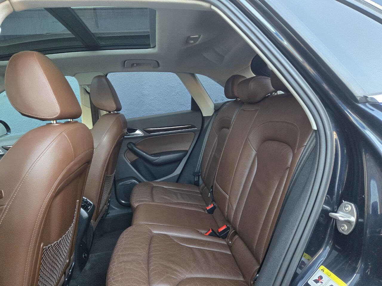 Used 2015 Audi Q3 2.0T Prestige w/ Prestige Package image 9