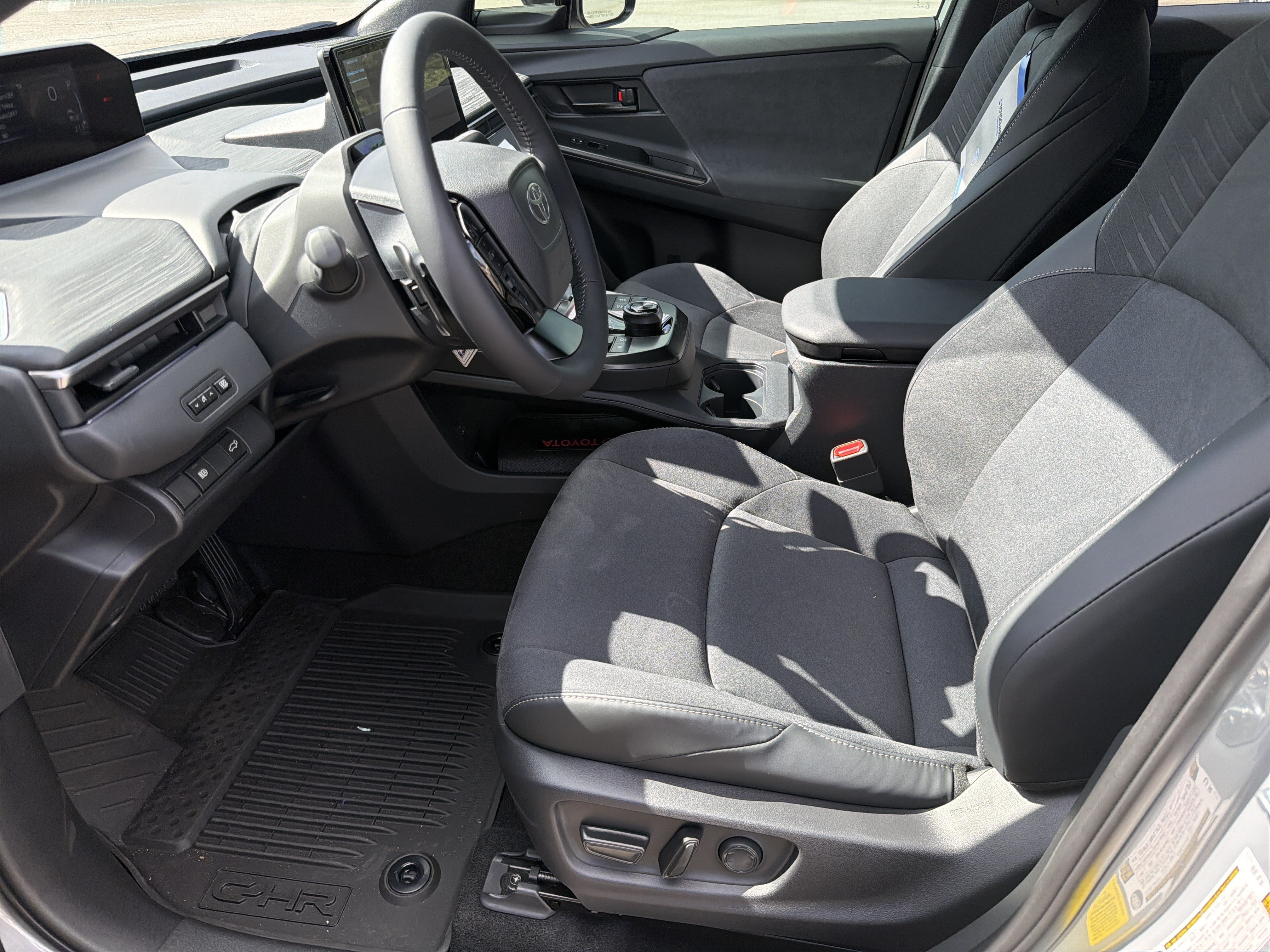 New 2026 Toyota C-HR AWD/4WD image 9