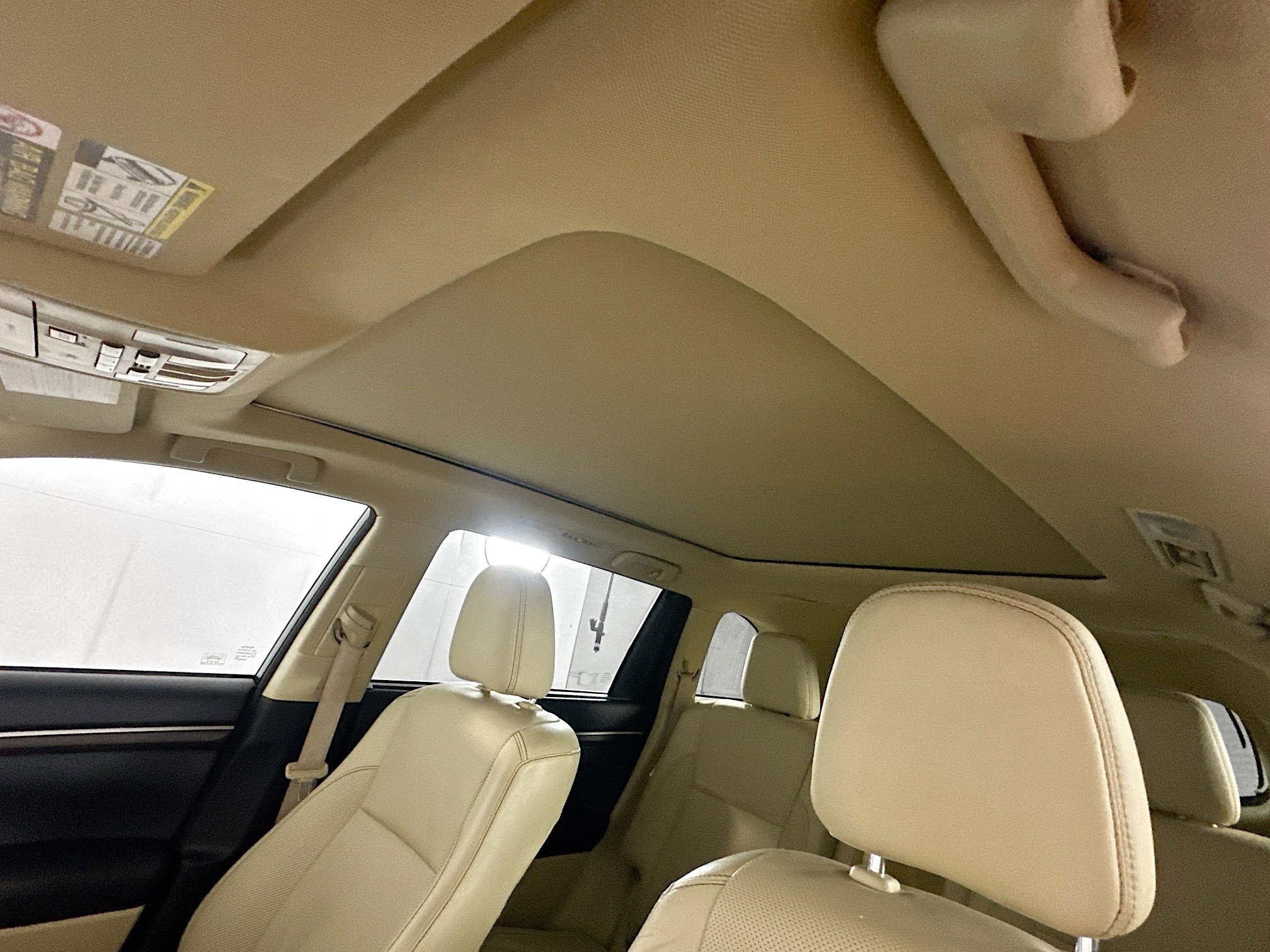 Used 2015 Toyota Highlander Limited Platinum image 26