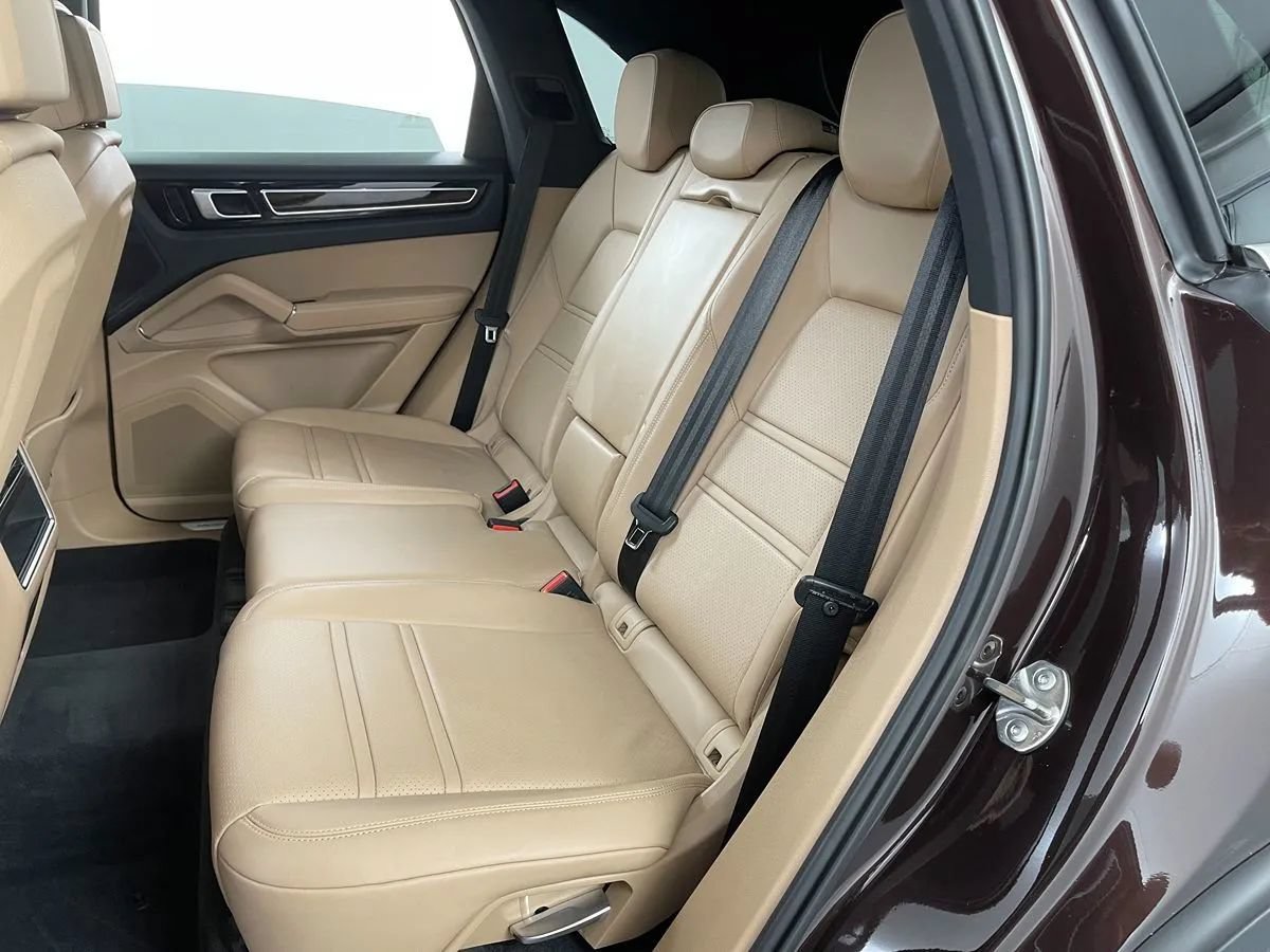 Used 2019 Porsche Cayenne AWD/4WD image 31