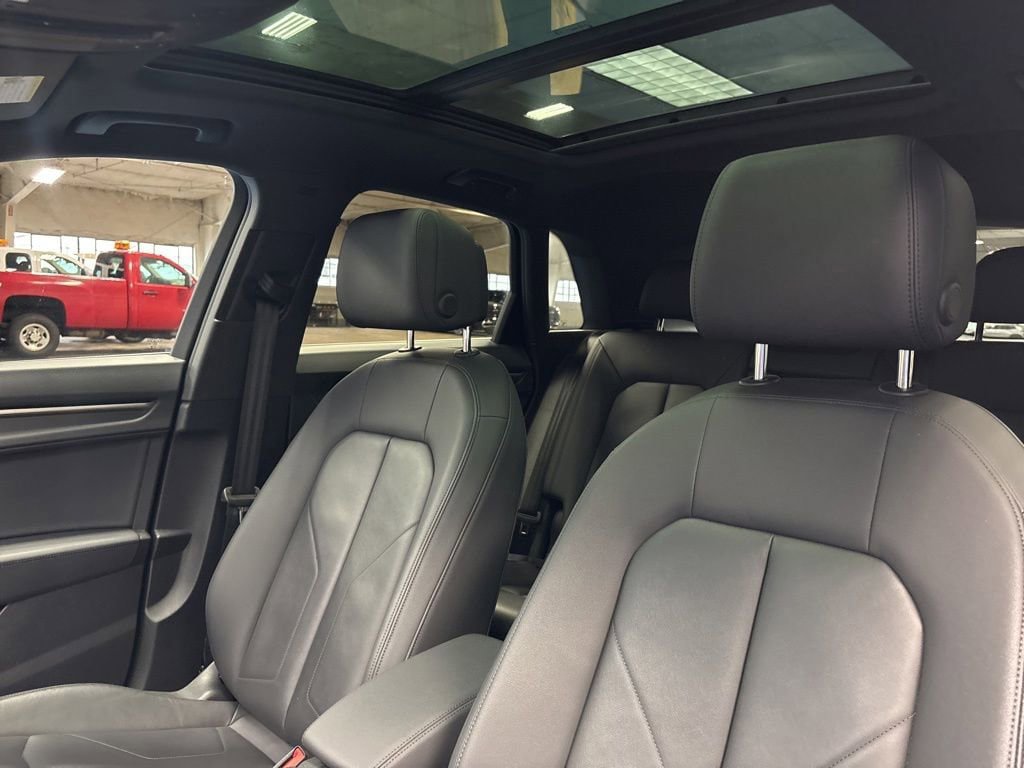 Used 2025 Audi Q3 2.0T Premium AWD/4WD image 22