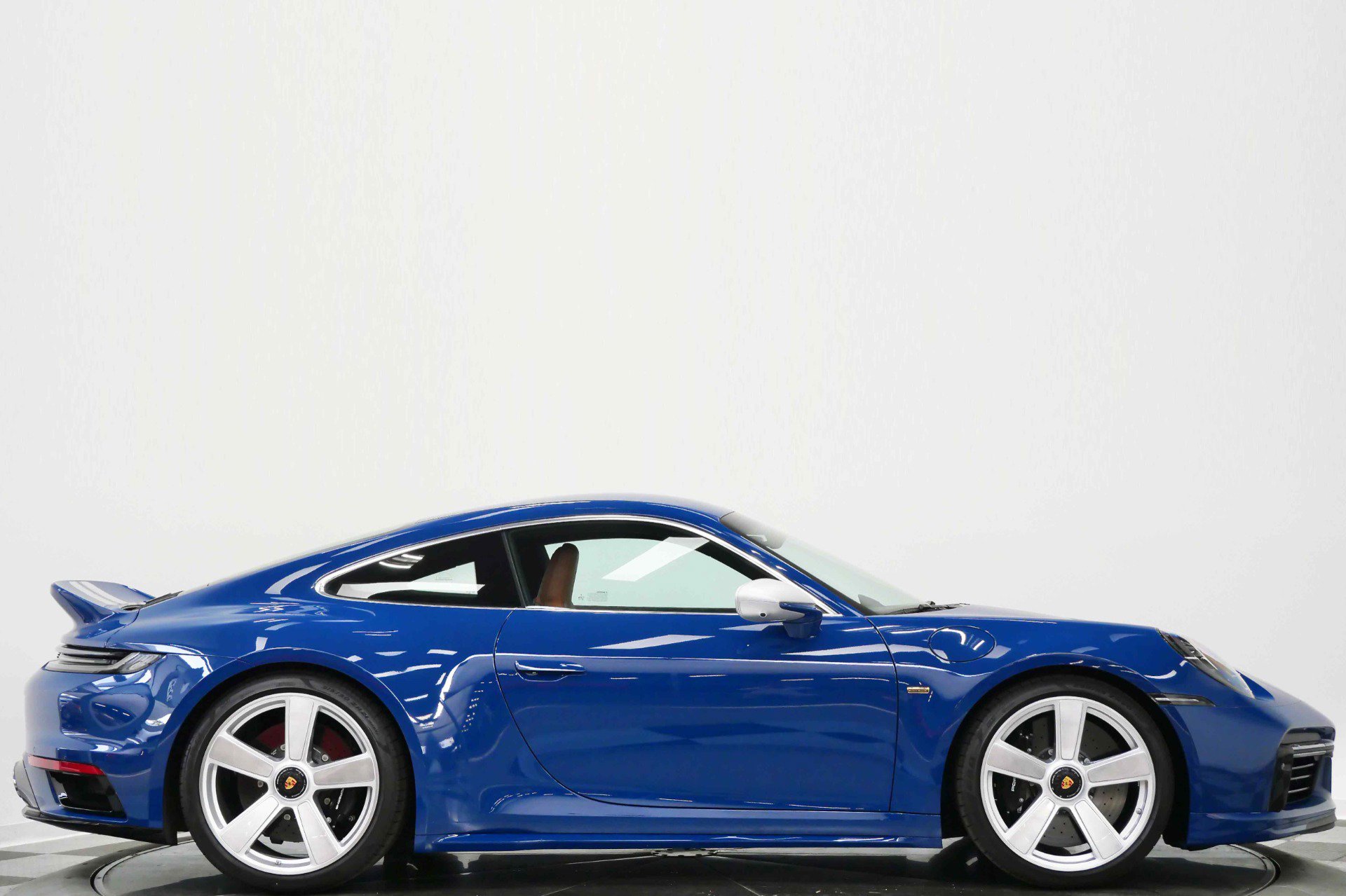 Used 2023 Porsche 911 Sport Classic RWD image 2