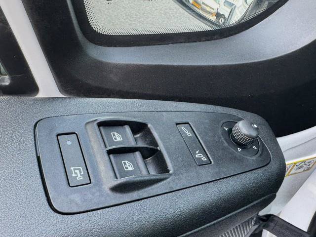 Used 2025 RAM ProMaster 2500 w/ Convenience Group FWD image 33
