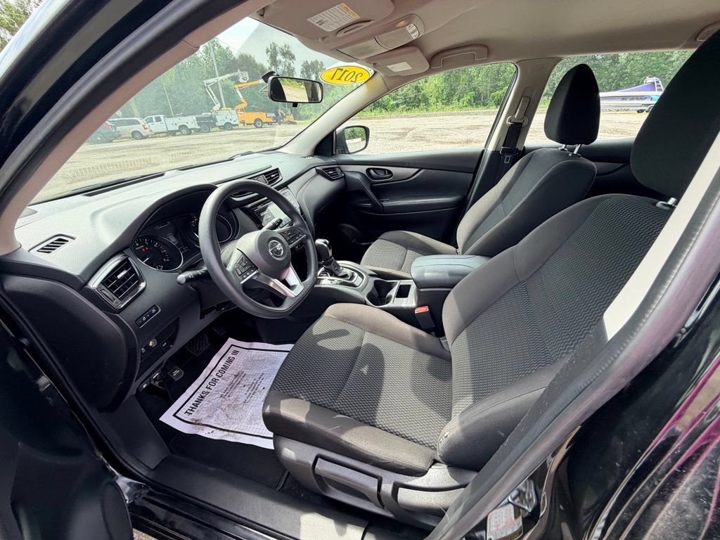 Used 2017 Nissan Rogue Sport S w/ S Appearance Package FWD image 18