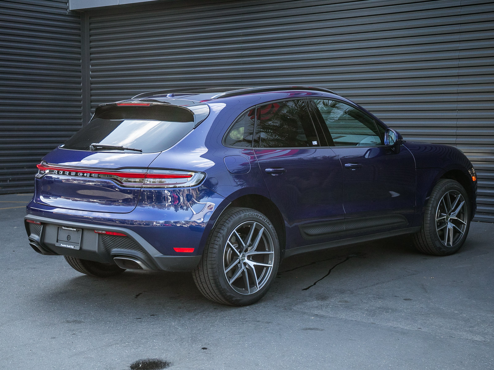 Certified 2026 Porsche Macan AWD/4WD image 10
