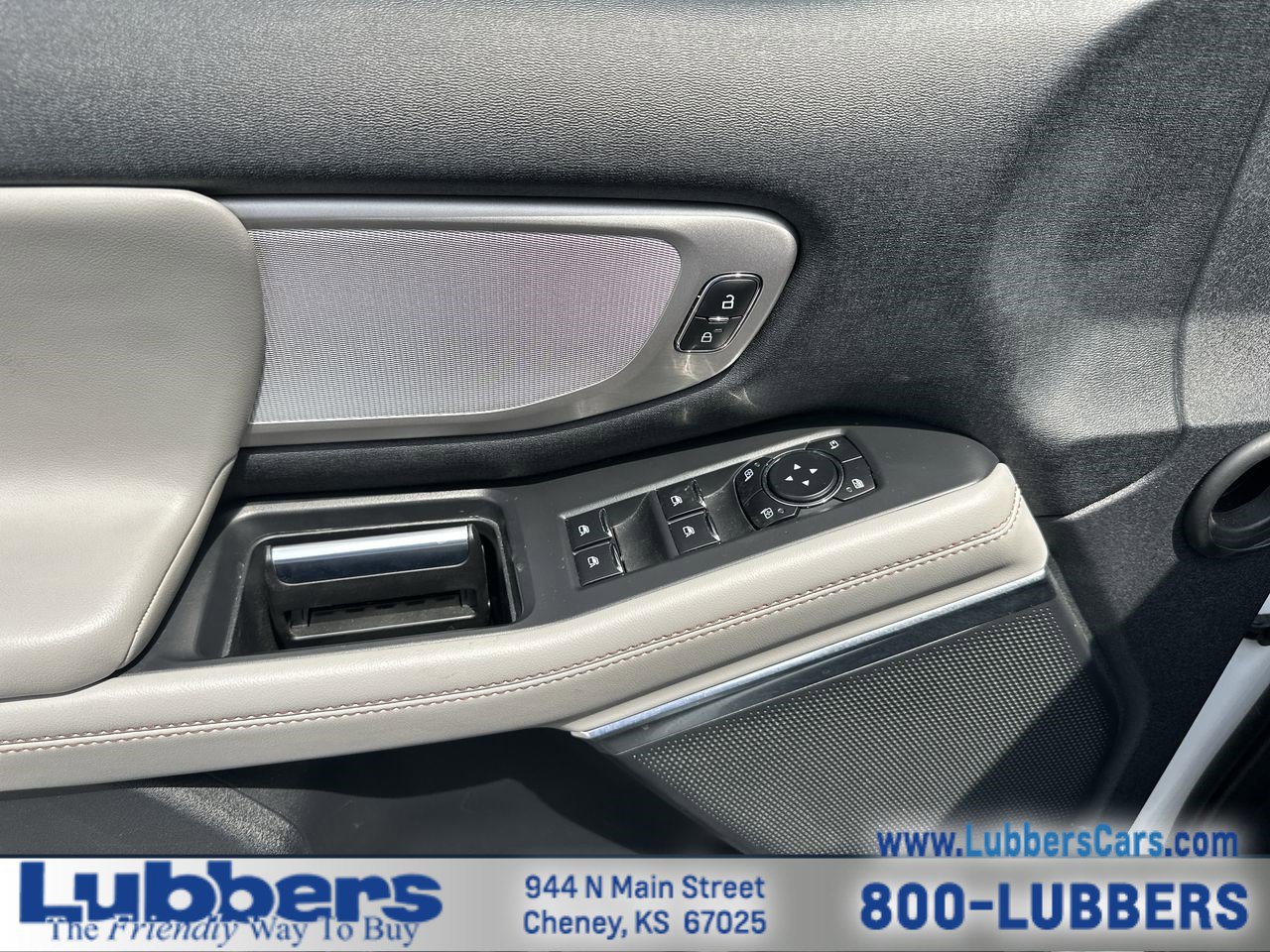 Used 2025 Ford Expedition Max Active AWD/4WD image 13