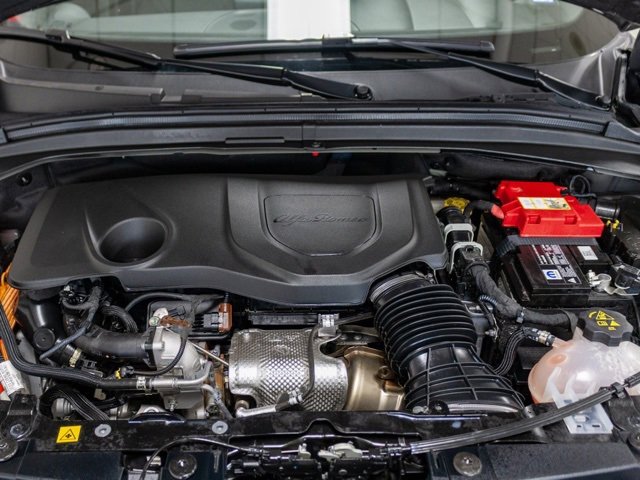 Used 2024 Alfa Romeo Tonale Ti w/ Premium Interior Package image 23