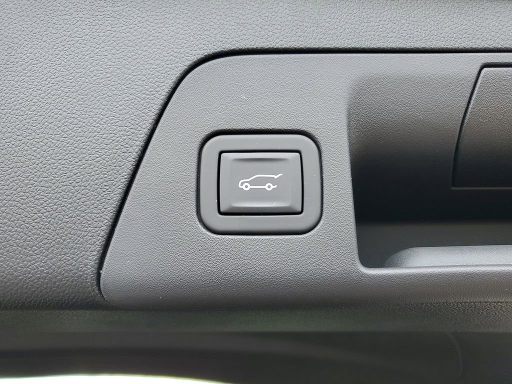 Certified 2023 Buick Envision Essence w/ Sport Touring Package FWD image 32