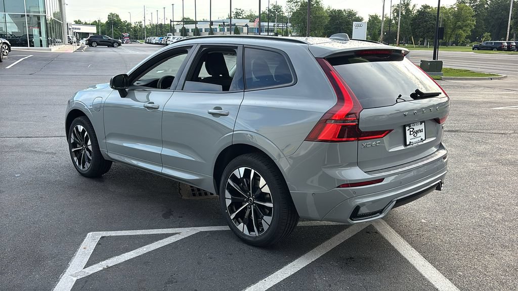 New 2026 Volvo XC60 T8 Plus w/ Protection Package Premier AWD/4WD image 4