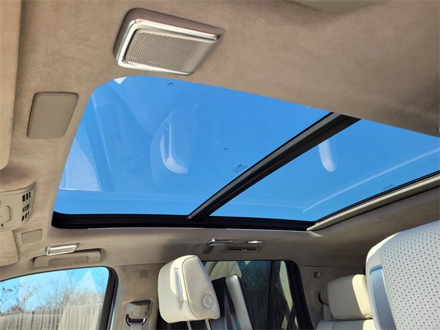 Used 2021 Cadillac Escalade Premium Luxury Platinum image 22