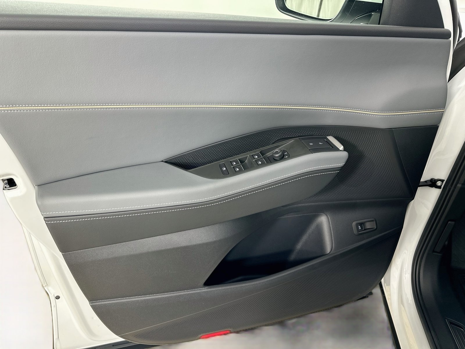 New 2027 Volkswagen Atlas SE AWD/4WD image 16