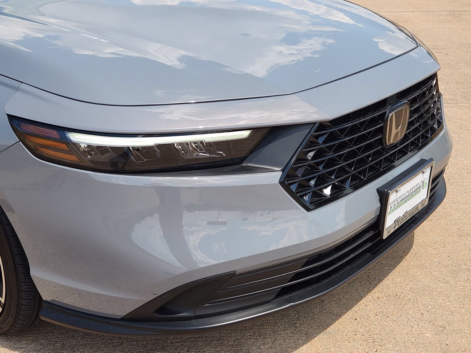 Used 2025 Honda Accord Sport image 12