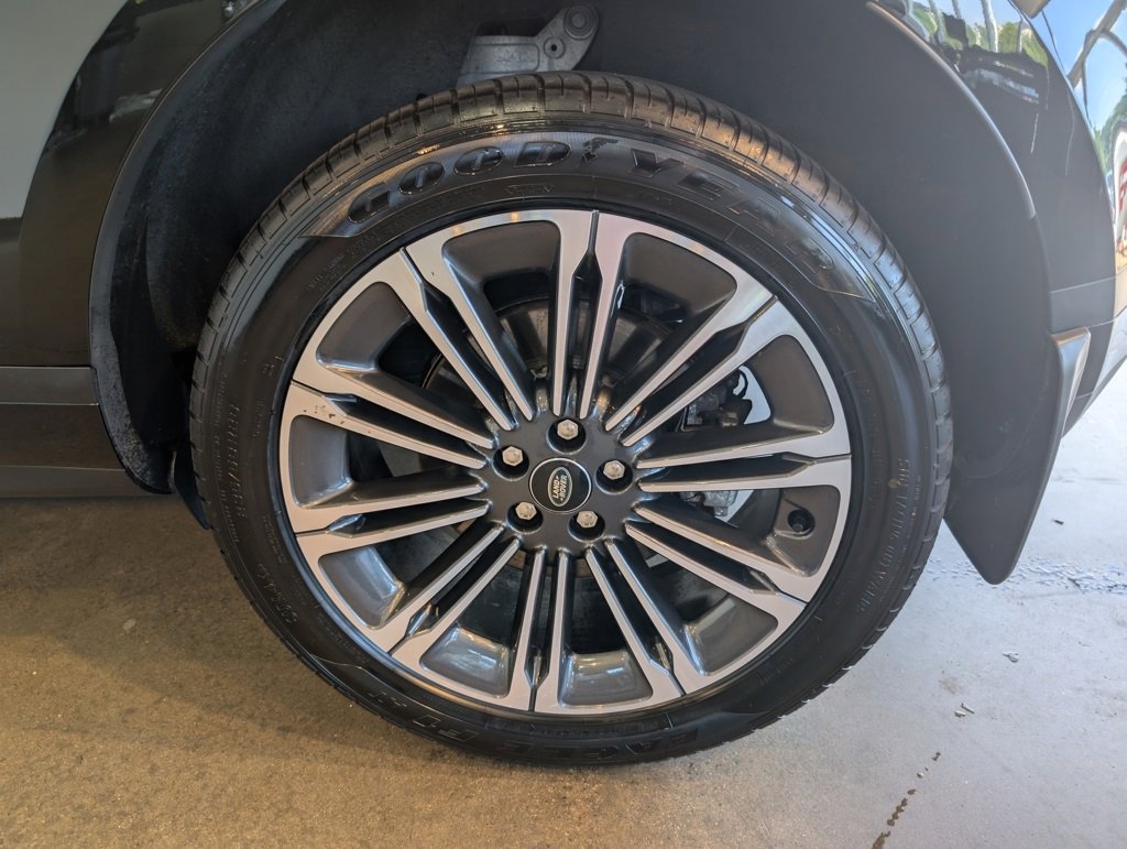 Used 2025 Land Rover Range Rover Evoque S image 10