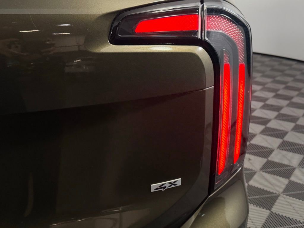 Used 2024 Kia Telluride SX Prestige w/ Towing Package image 15