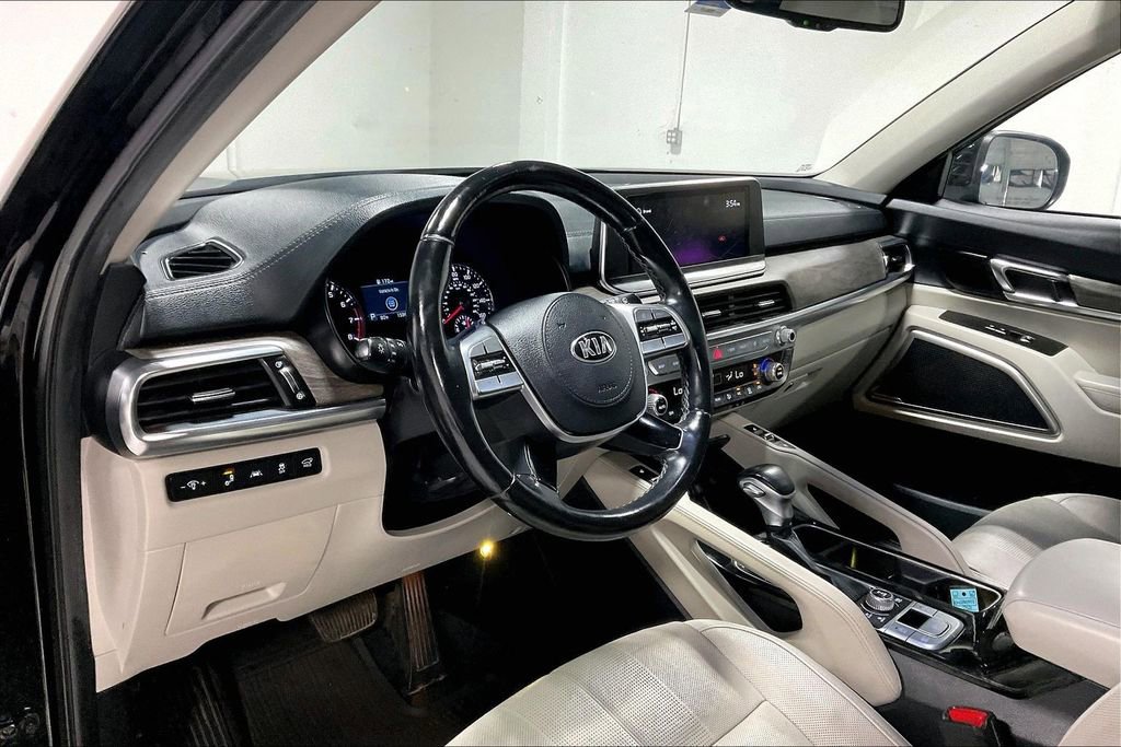Used 2021 Kia Telluride EX w/ EX Premium Package AWD/4WD image 16