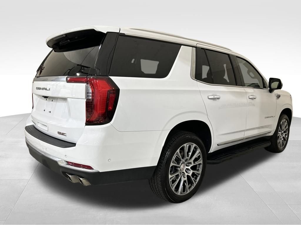 Used 2025 GMC Yukon Denali AWD/4WD image 5
