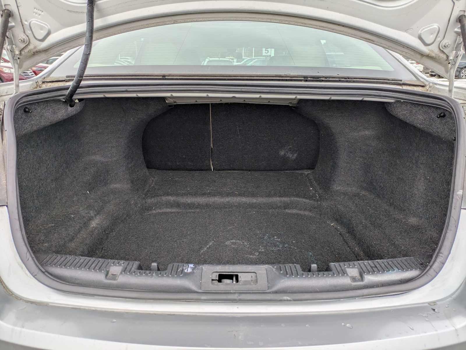 Used 2017 Ford Taurus SE image 28