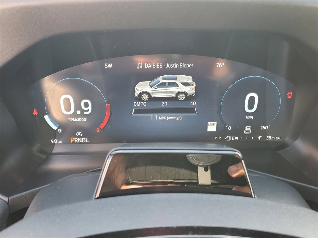 New 2026 Ford Explorer Platinum image 11