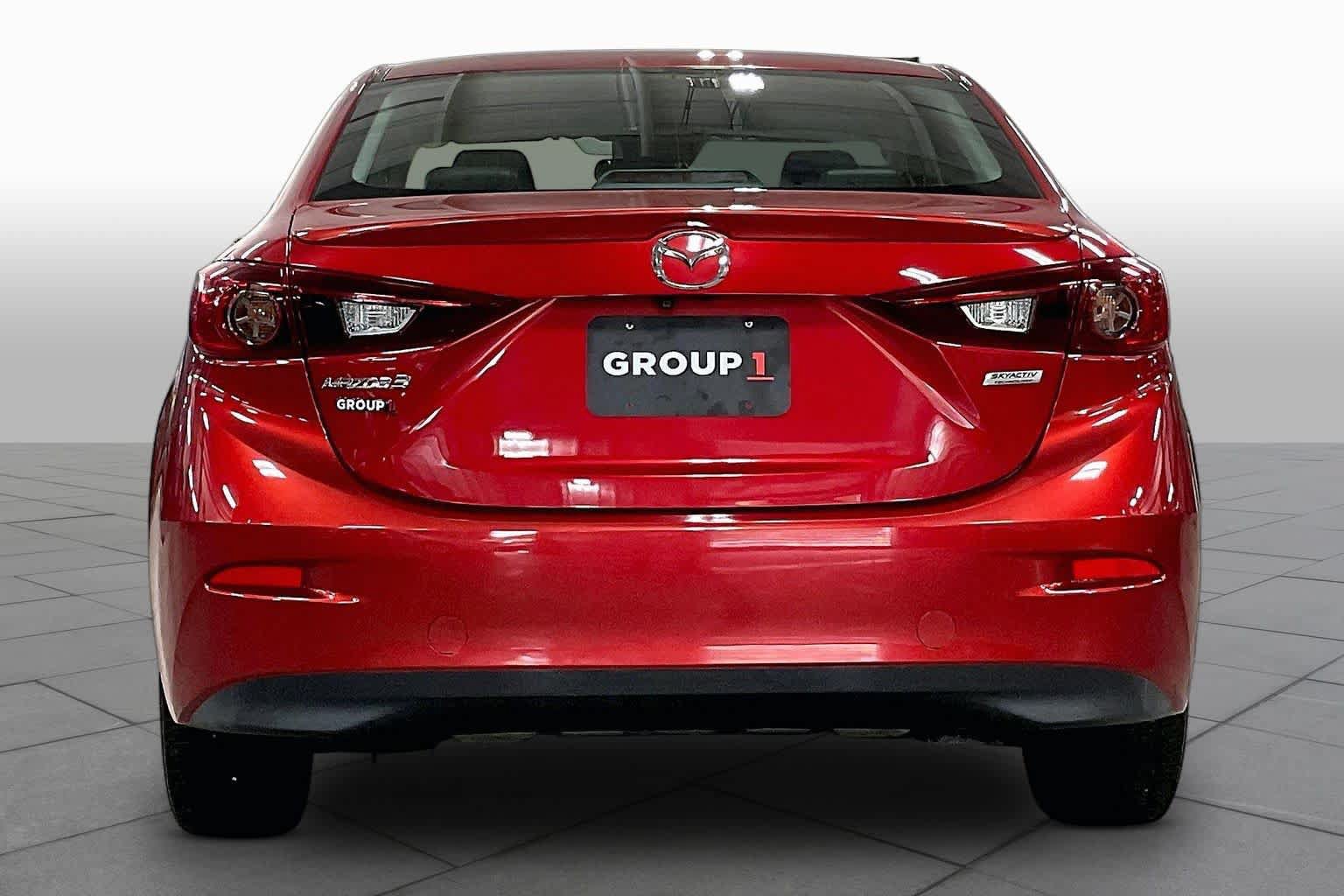 Used 2018 MAZDA MAZDA3 Touring FWD image 5
