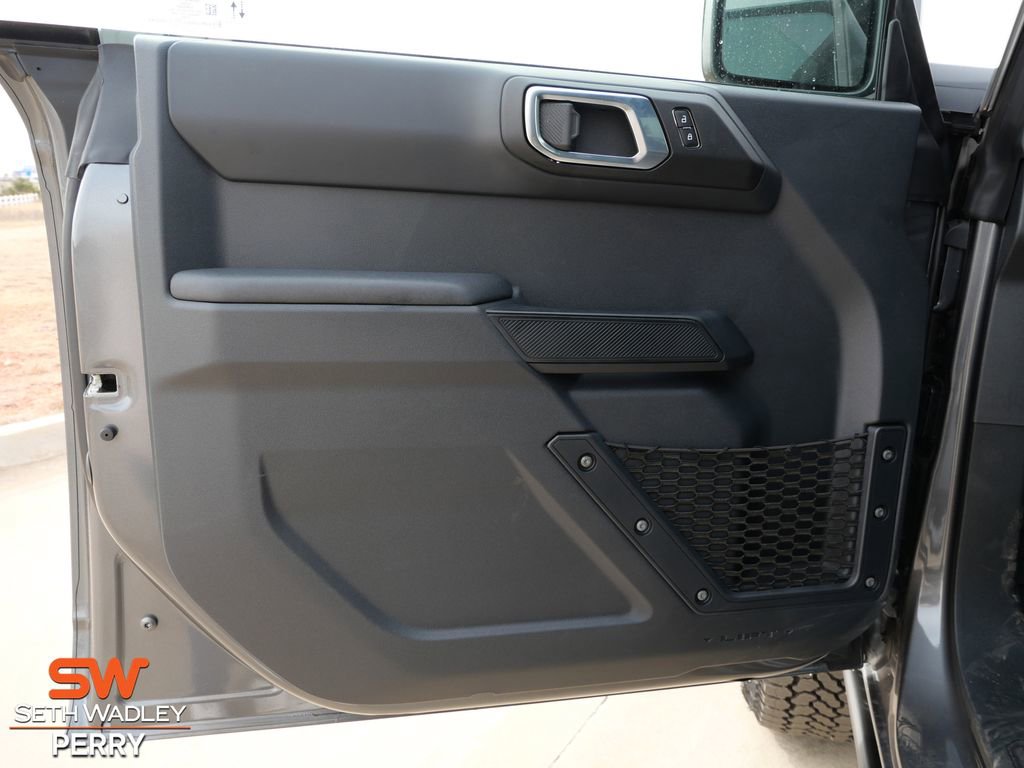 New 2025 Ford Bronco Big Bend w/ Black Diamond Package image 15