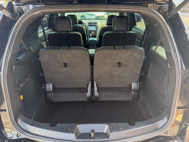 Used 2017 Ford Explorer Platinum AWD/4WD image 19