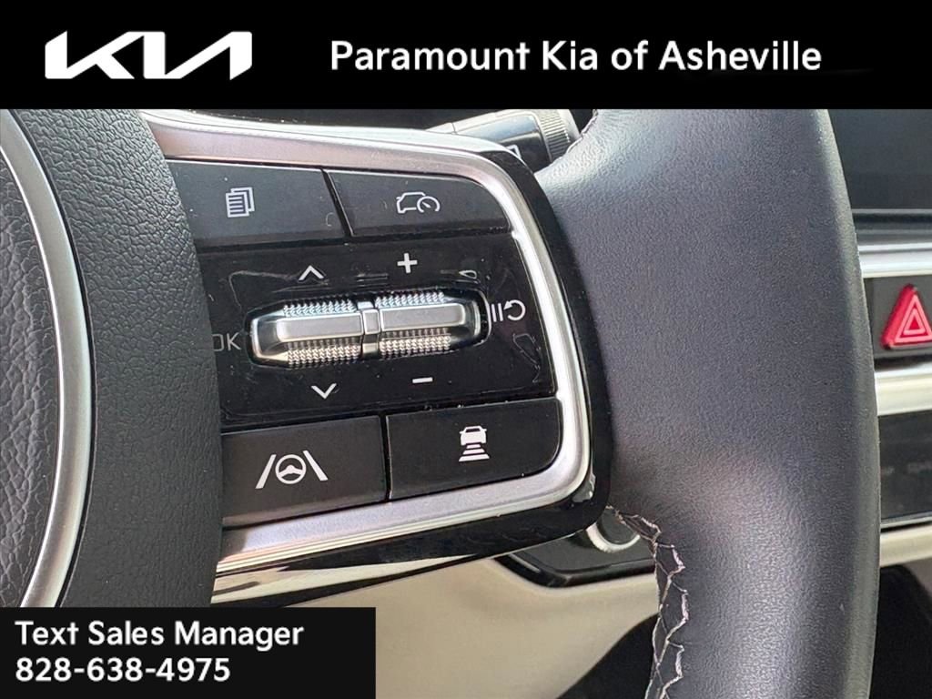 Certified 2025 Kia Sorento S image 25