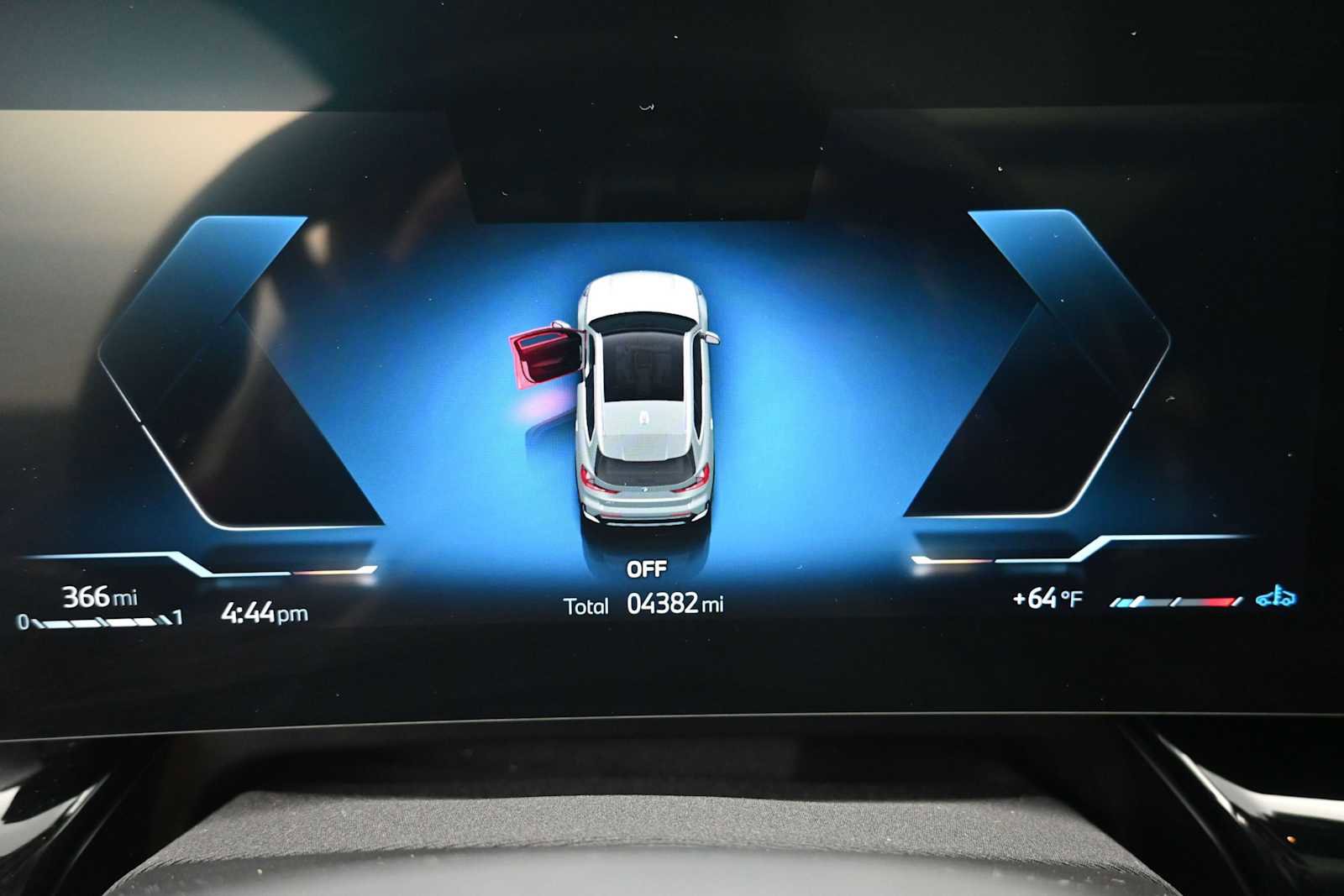 Used 2026 BMW X1 xDrive28i w/ Technology Package AWD/4WD image 11