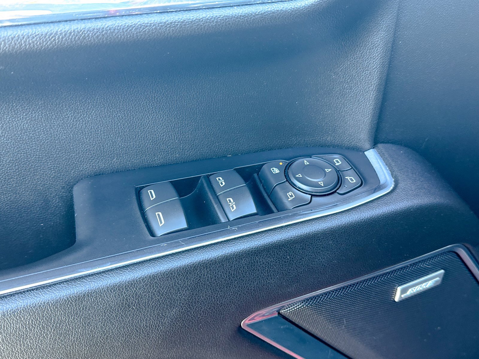 Certified 2024 Chevrolet Silverado 1500 LTZ image 18