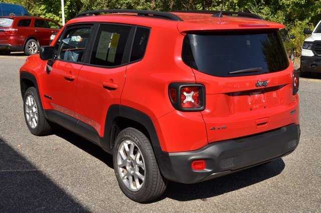 Used 2022 Jeep Renegade Latitude image 6
