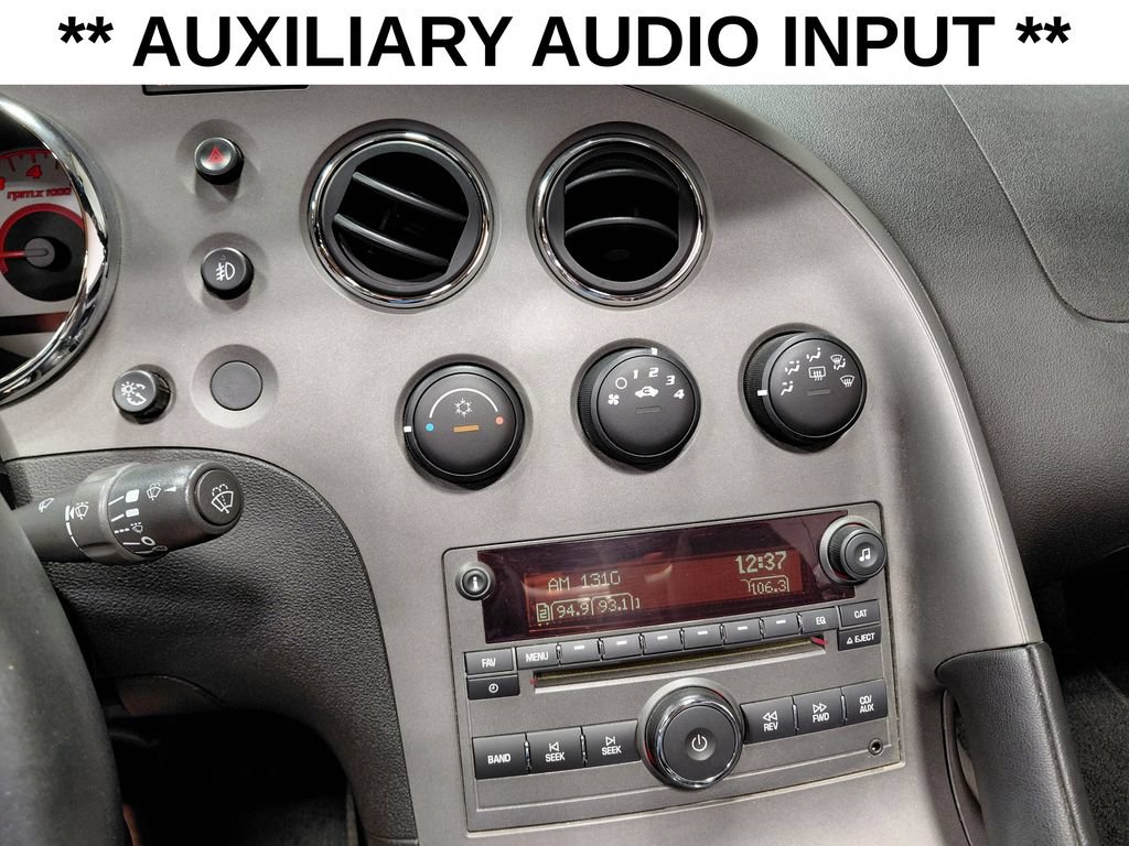 Used 2007 Pontiac Solstice Convertible w/ Premium Package RWD image 6