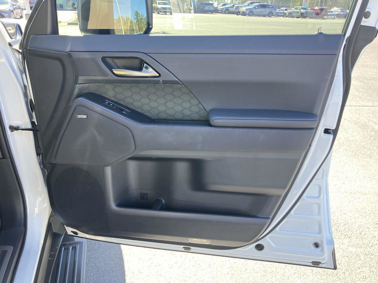 Used 2024 Lexus GX 550 550 Overtrail+ image 36