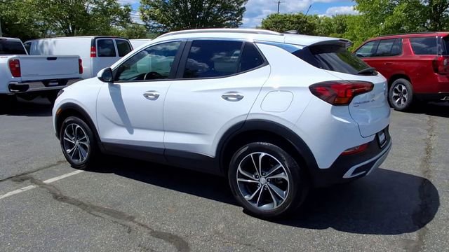 Used 2023 Buick Encore GX Select w/ Safety Package II AWD/4WD image 6
