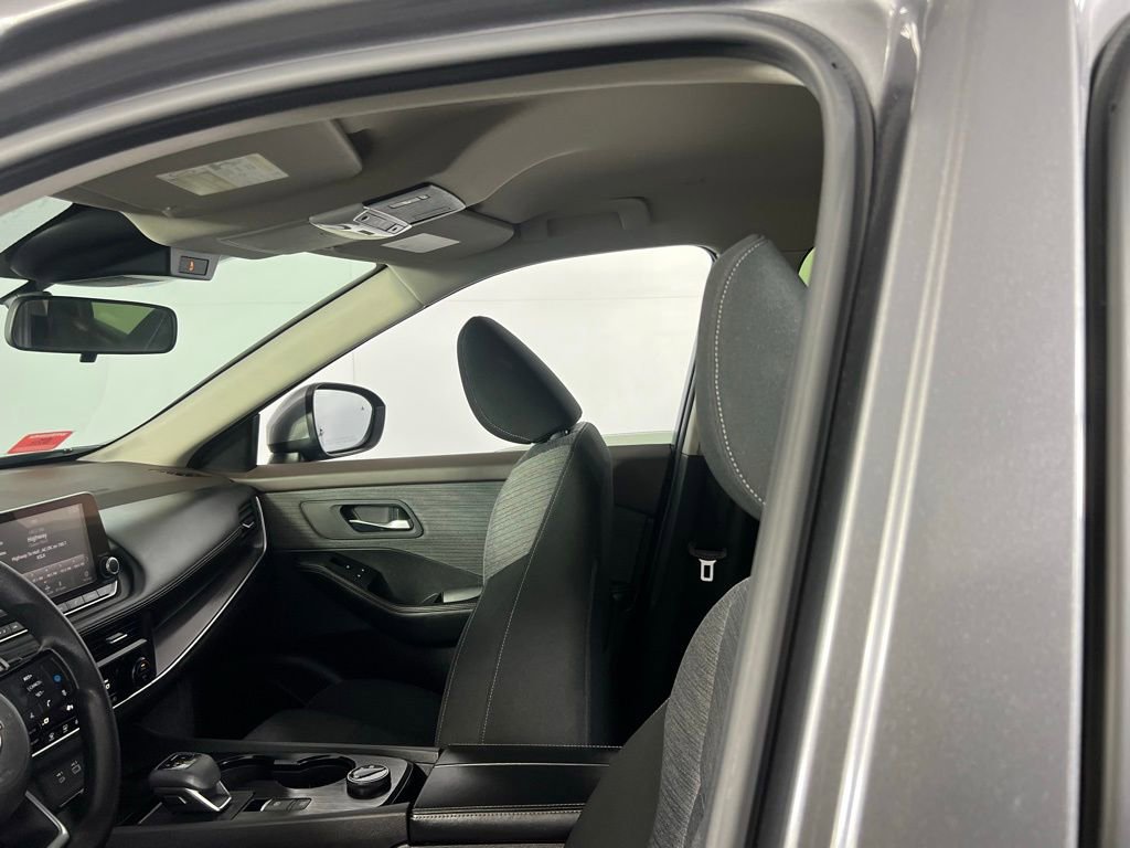 Used 2023 Nissan Rogue SV image 22