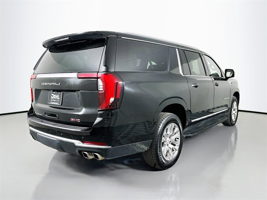 Used 2025 GMC Yukon XL Denali image 7