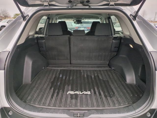 Used 2023 Toyota RAV4 LE image 16