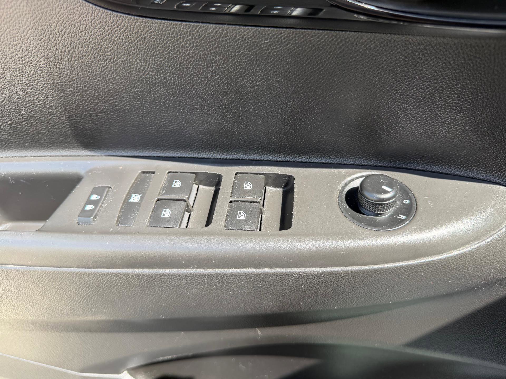 Certified 2020 Chevrolet Spark LT FWD image 29