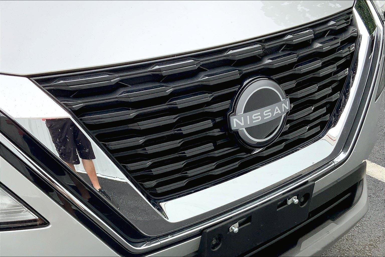 Used 2023 Nissan Rogue SV AWD/4WD image 29