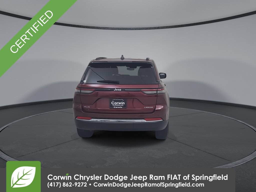 Used 2023 Jeep Grand Cherokee Laredo AWD/4WD image 13
