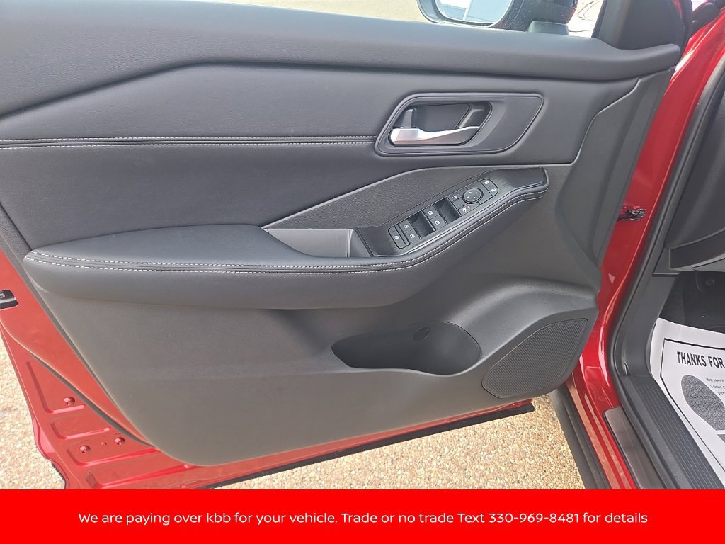 New 2026 Nissan Rogue Dark Armor AWD/4WD image 11
