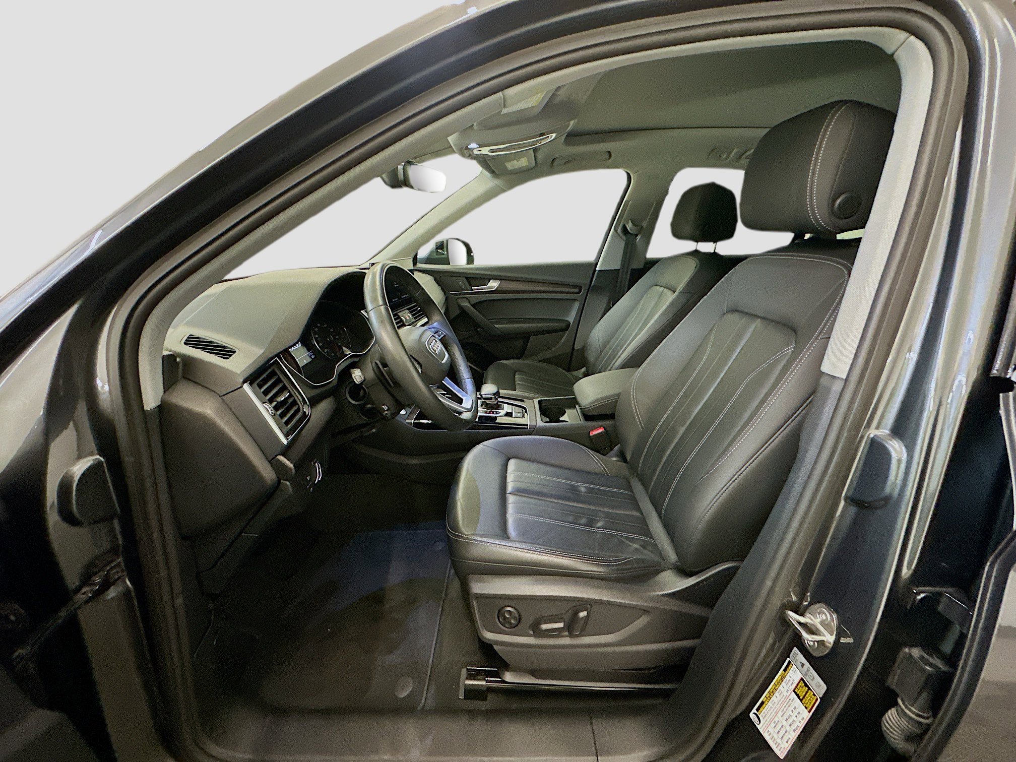 Used 2023 Audi Q5 2.0T Premium w/ Convenience Package AWD/4WD image 13