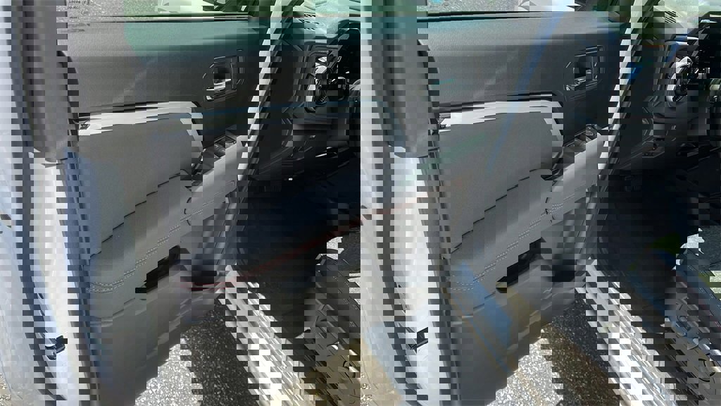 New 2025 Chevrolet Colorado Z71 image 11