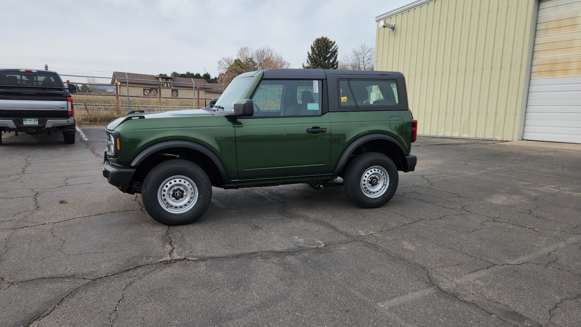 New 2025 Ford Bronco 2-Door image 4