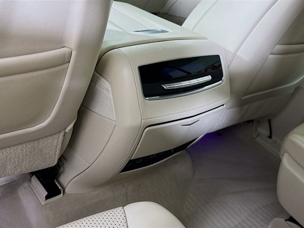 Used 2021 Cadillac Escalade Premium Luxury Platinum image 31