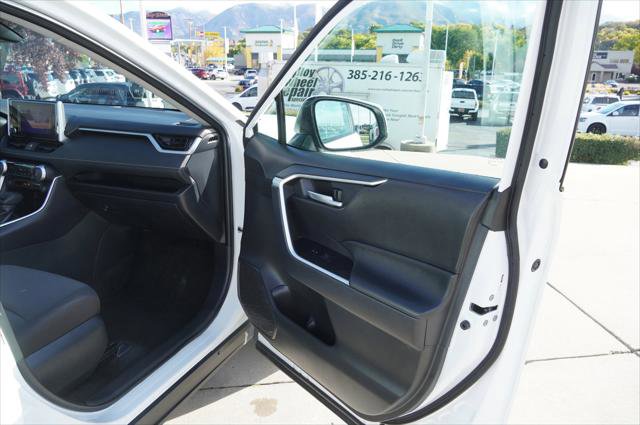 Certified 2025 Toyota RAV4 XLE image 22