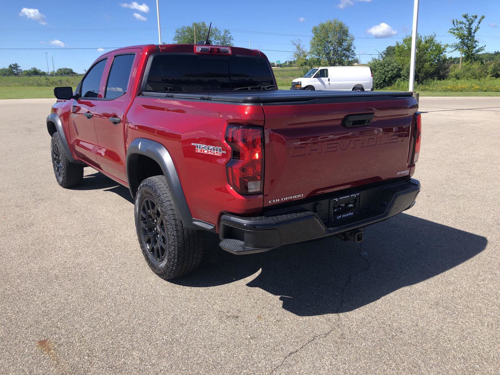 Used 2024 Chevrolet Colorado Trail Boss AWD/4WD image 4