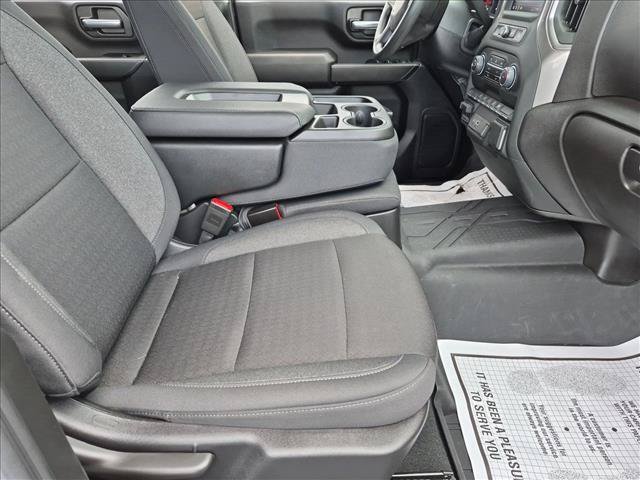 Used 2024 Chevrolet Silverado 2500 Custom w/ Custom Convenience Package AWD/4WD image 18