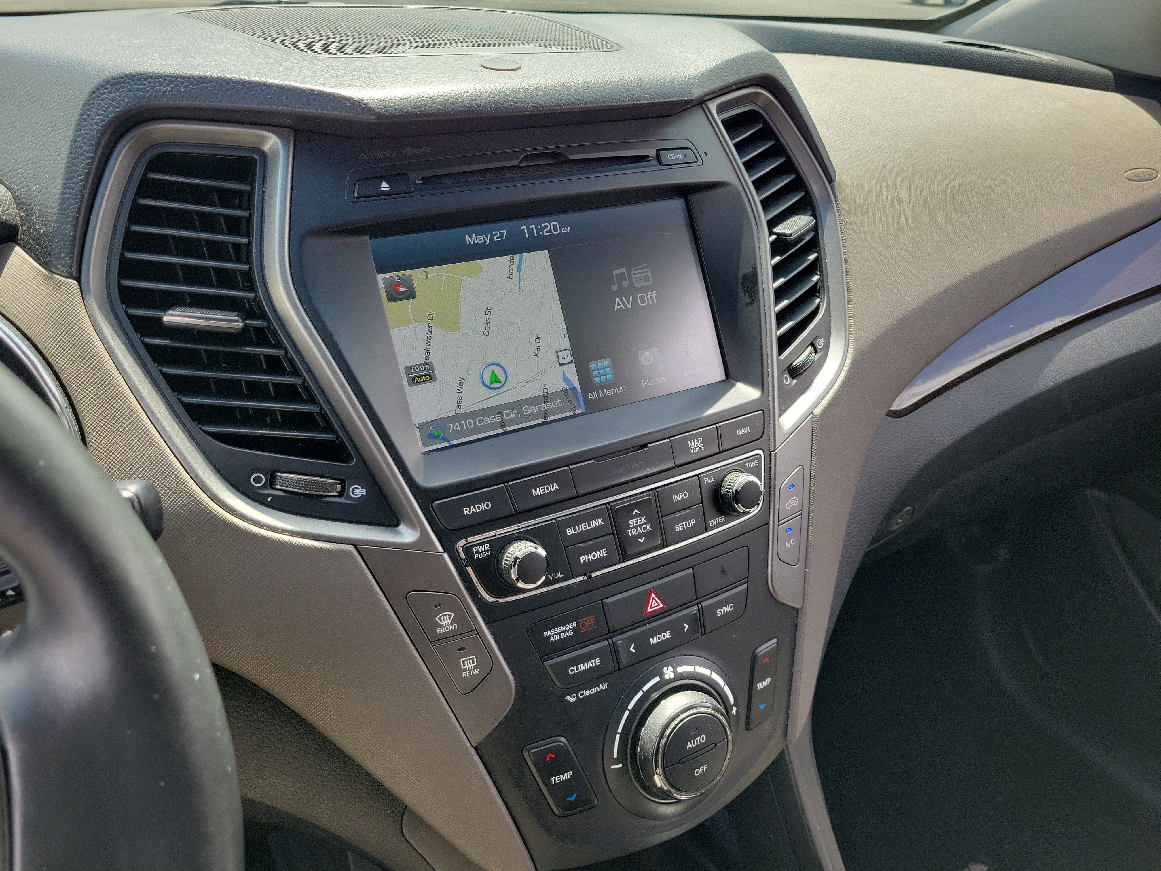 Used 2017 Hyundai Santa Fe Sport FWD image 30