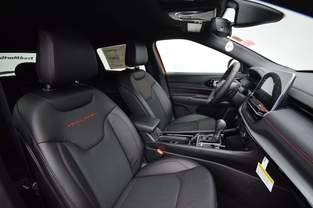 New 2026 Jeep Compass Trailhawk AWD/4WD image 14